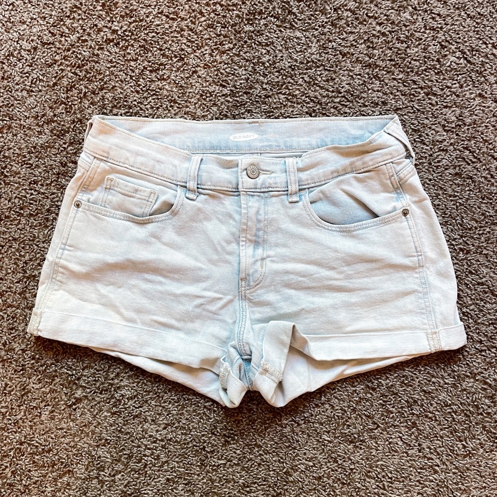 old navy boyfriend jean shorts • light wash • women’s size 4